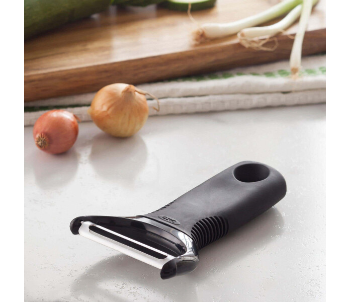 7592 OXO Good Grips Peeler 1 kuva