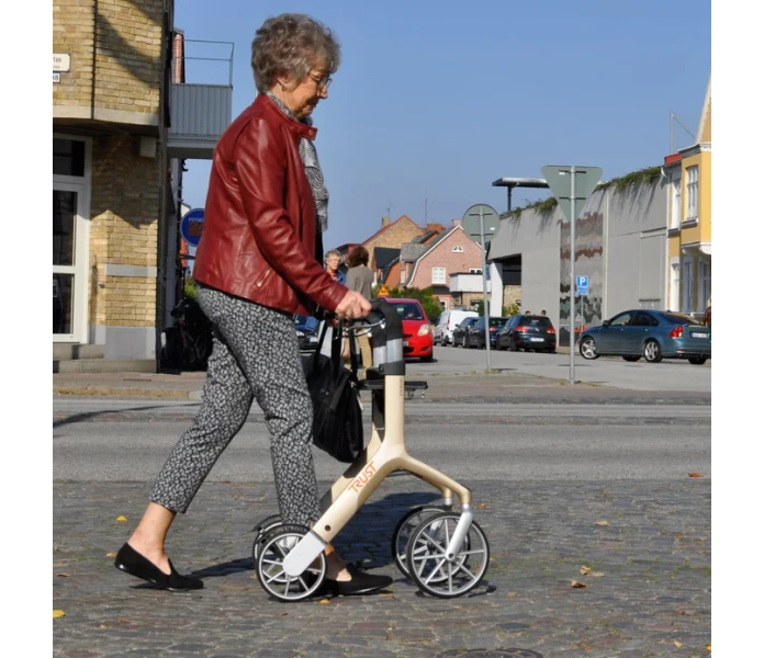 trust care lets fly rollator 368191 695x695 kuva